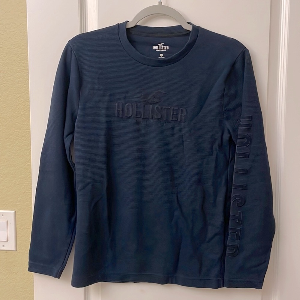 Hollister long sleeve tee in navy blue